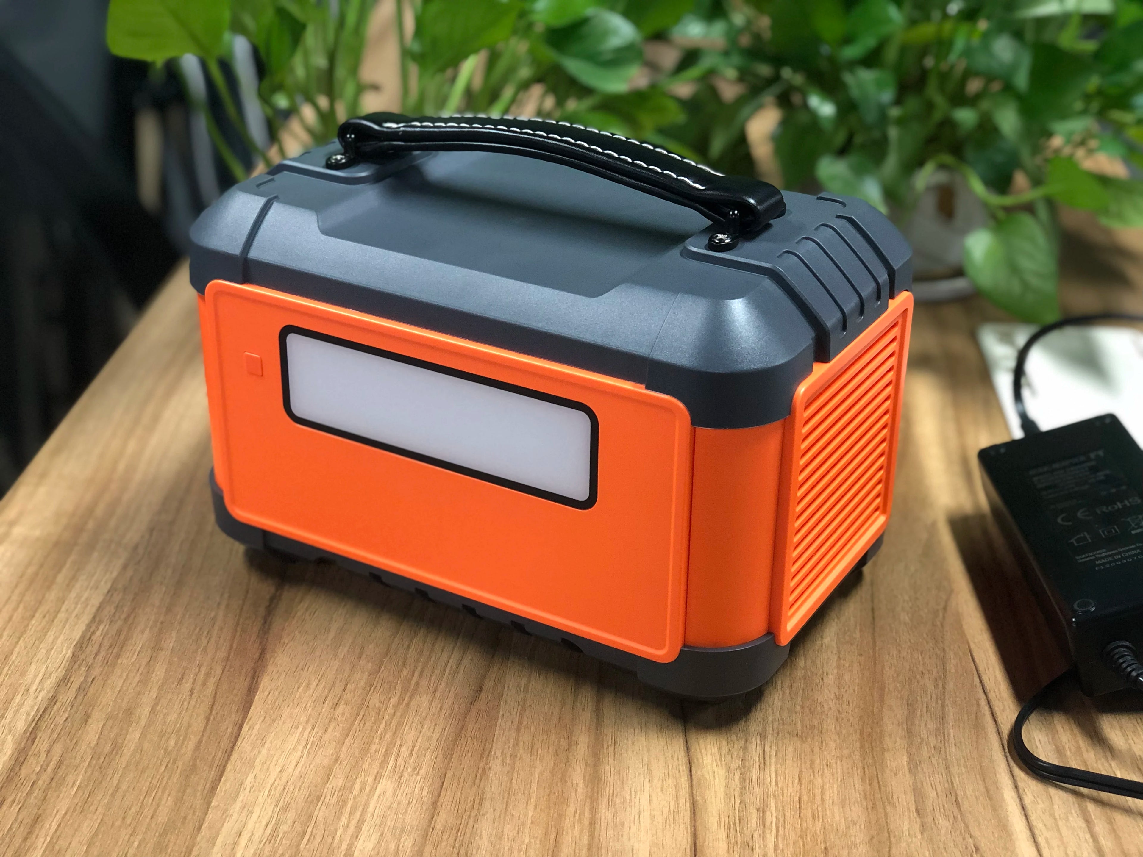 JQB Solar Portable Power Station