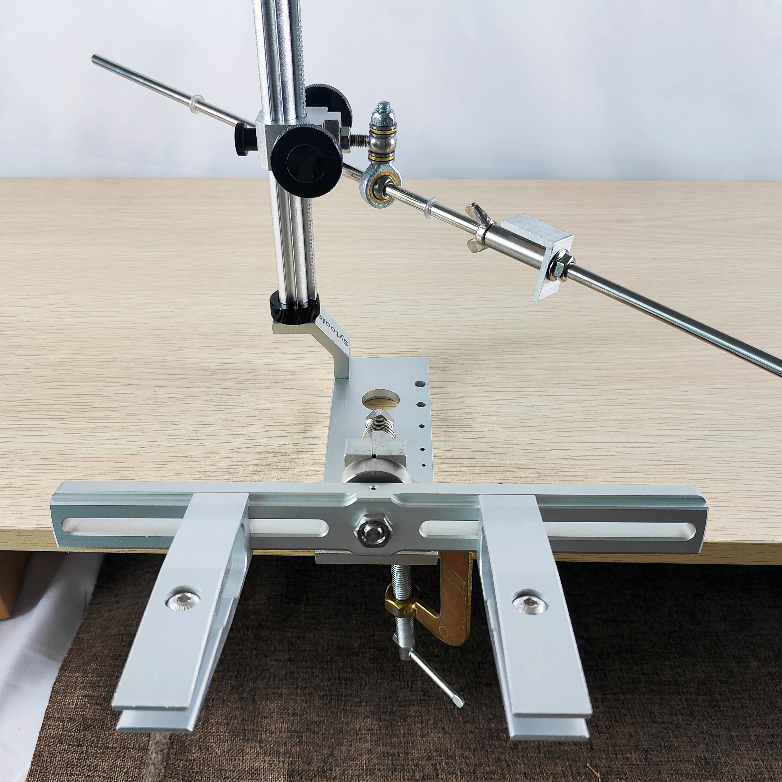 Table mounted Knife Sharpener