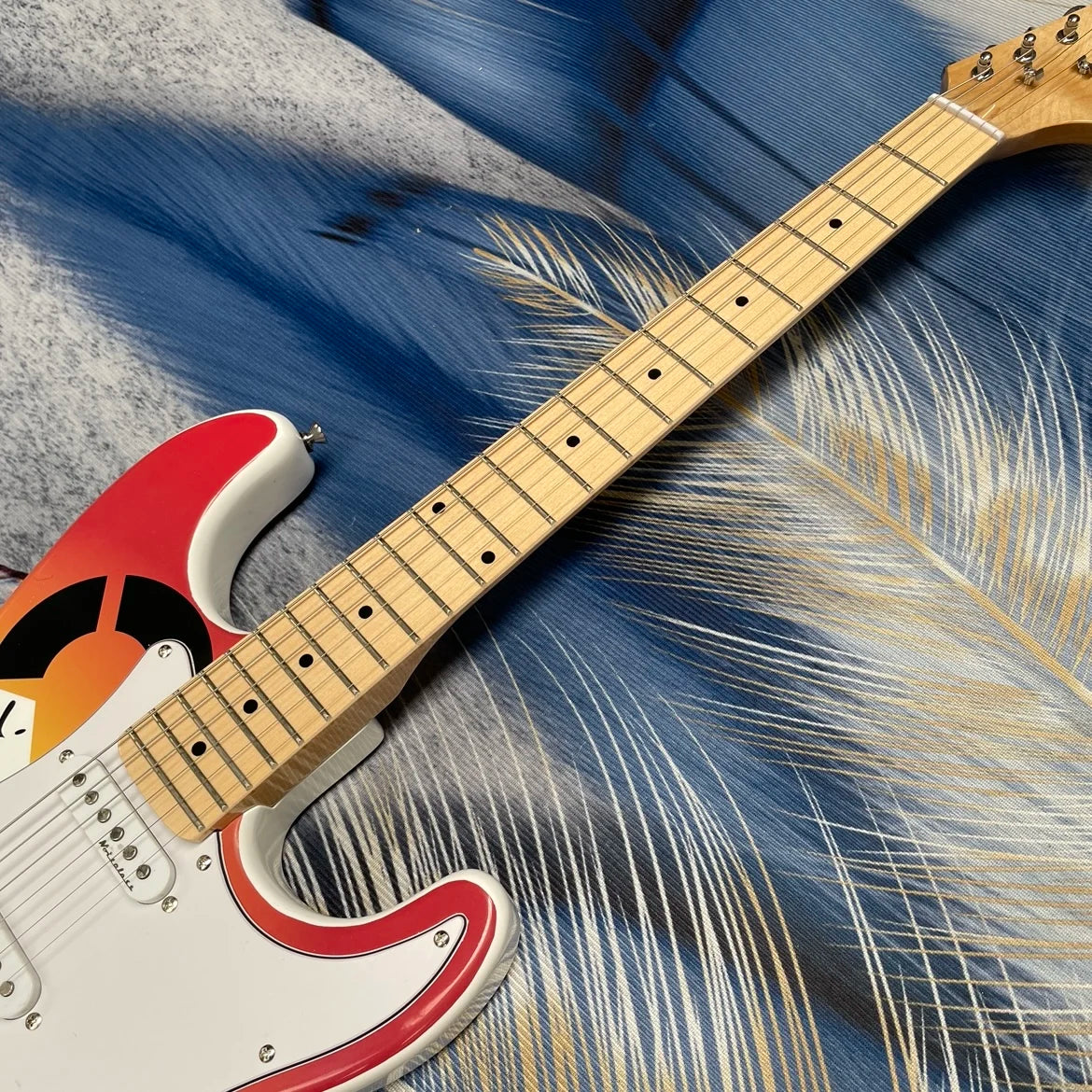 Classic 6-string electricguitar with SSS pickups,maple fingerboard, art graffitiguitars